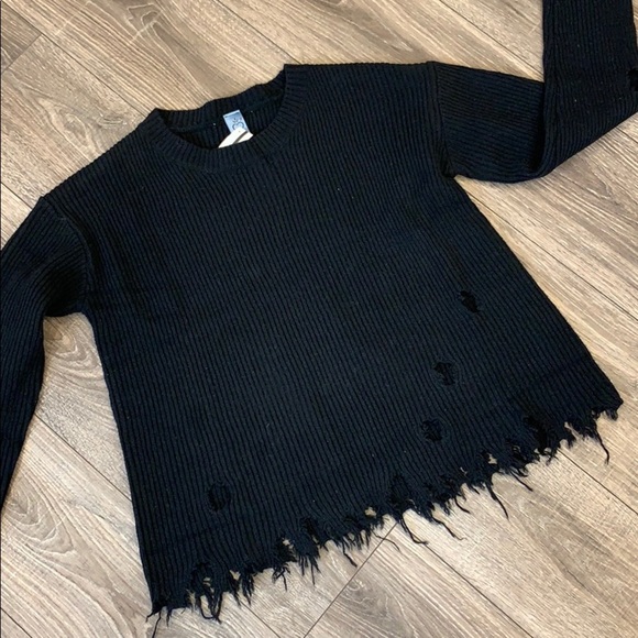 NWT - Distressed Hemmed Sweater with intentional holes - Picture 1 of 4